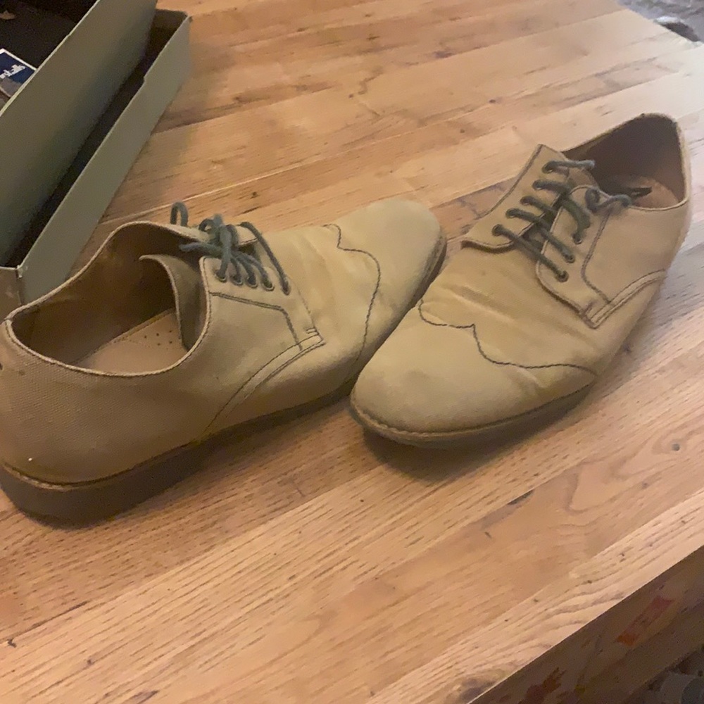 JD Fisk. Tan oxfords.